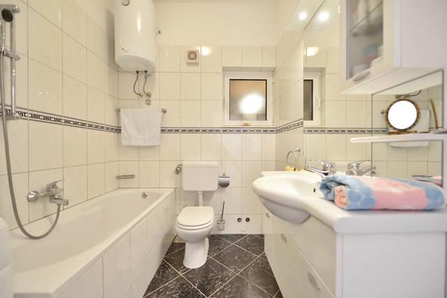 Apartment Lejo Jesenice  Exterior photo